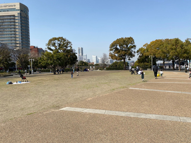 山下公園　広場